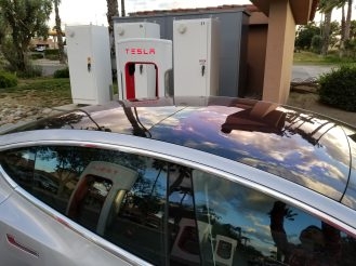 13-osolgkntesla-model-3-silver.jpg