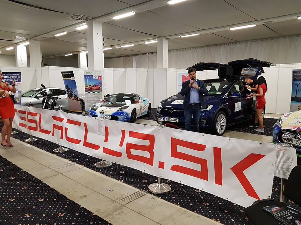 autosalon18.jpg