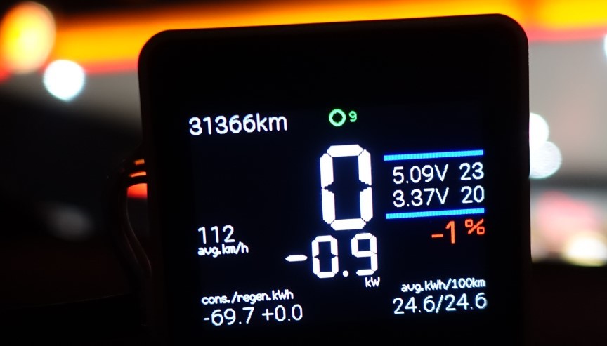 dash.jpg - Kliknite na obrázok pre väčšiu verziu  Meno:	dash.jpg Videní:	0 Veľkosť:54,8 KB ID:	79615
