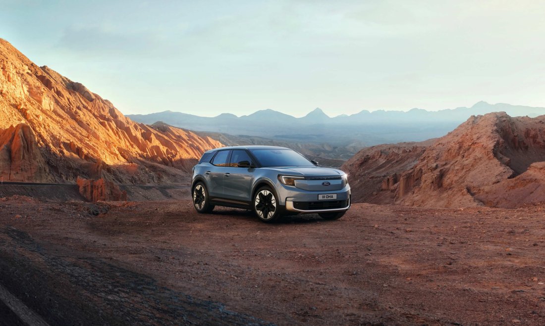 Ford Explorer 01.jpg