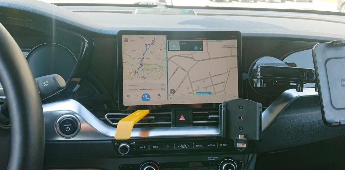 infotainment2.jpg