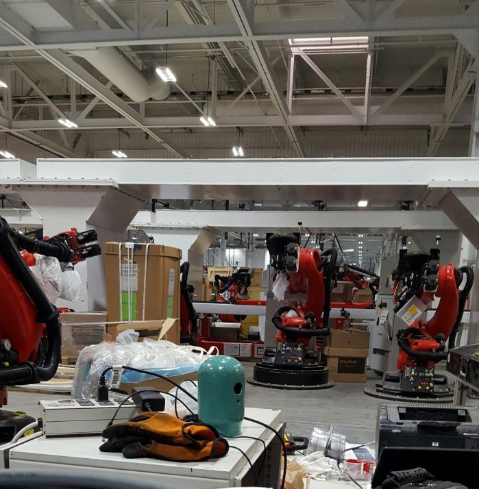 kuka-tesla-model-3-9.jpg