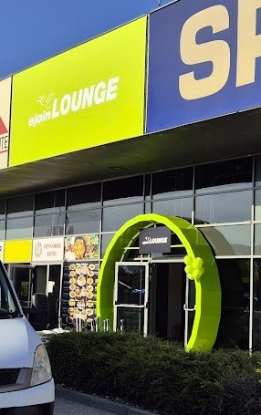 lounge.jpg