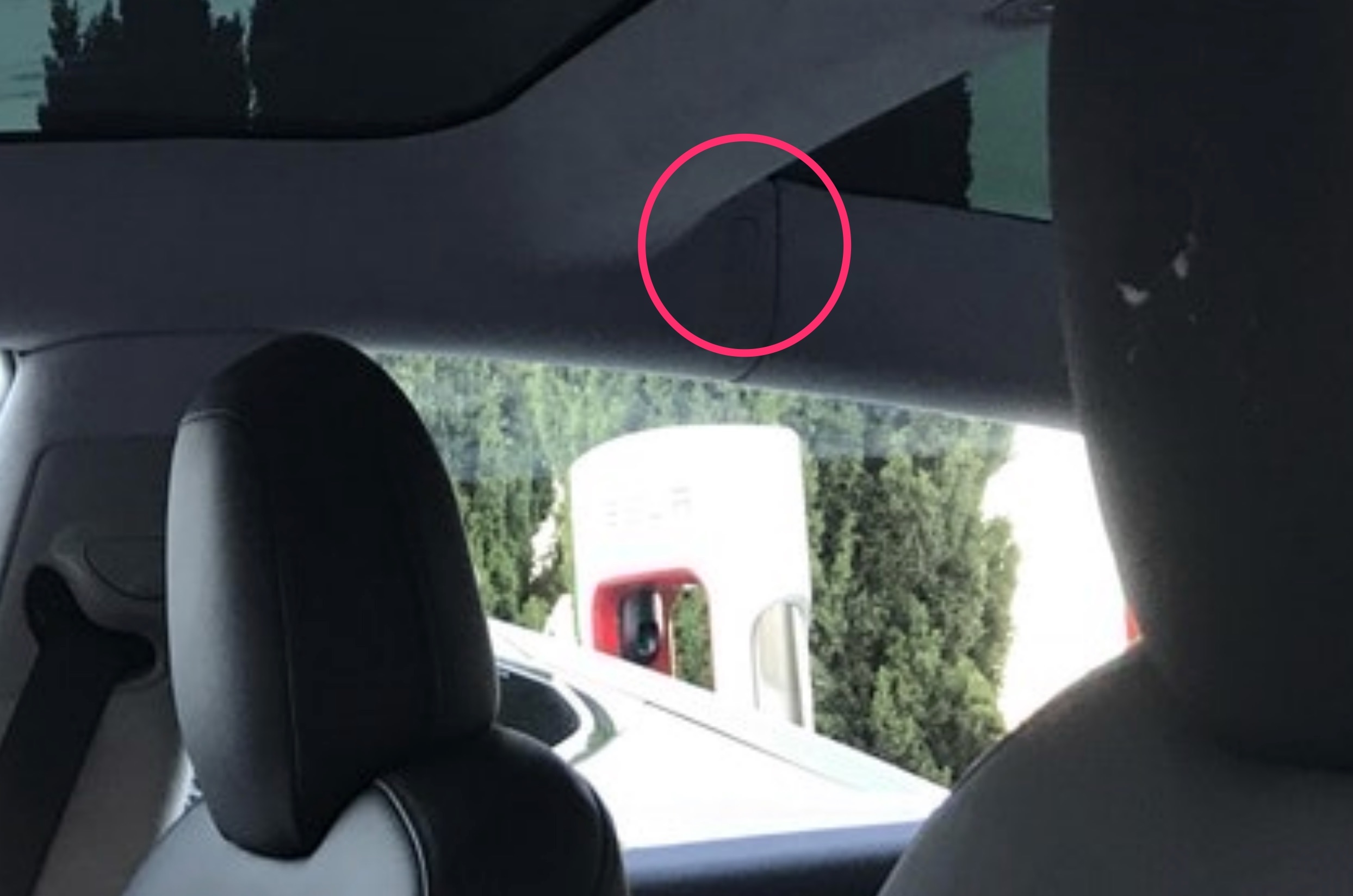 Tesla-Model-3-coat-hooks.jpg