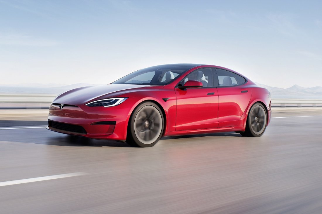 Tesla Model S Plaid 01.jpg