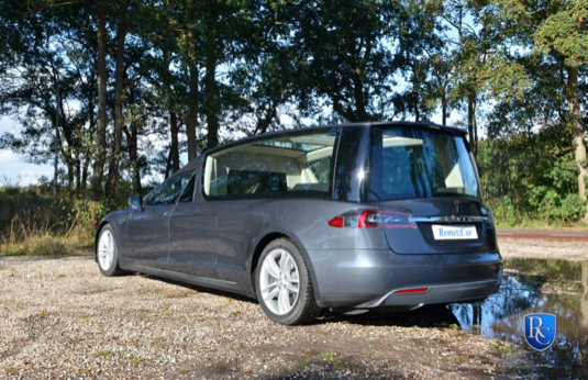Click image for larger version  Name:	tesla-model-s-pohrebni-vuz-remetzcar-nizozemsko.png Views:	2 Size:	169.0 KB ID:	11219