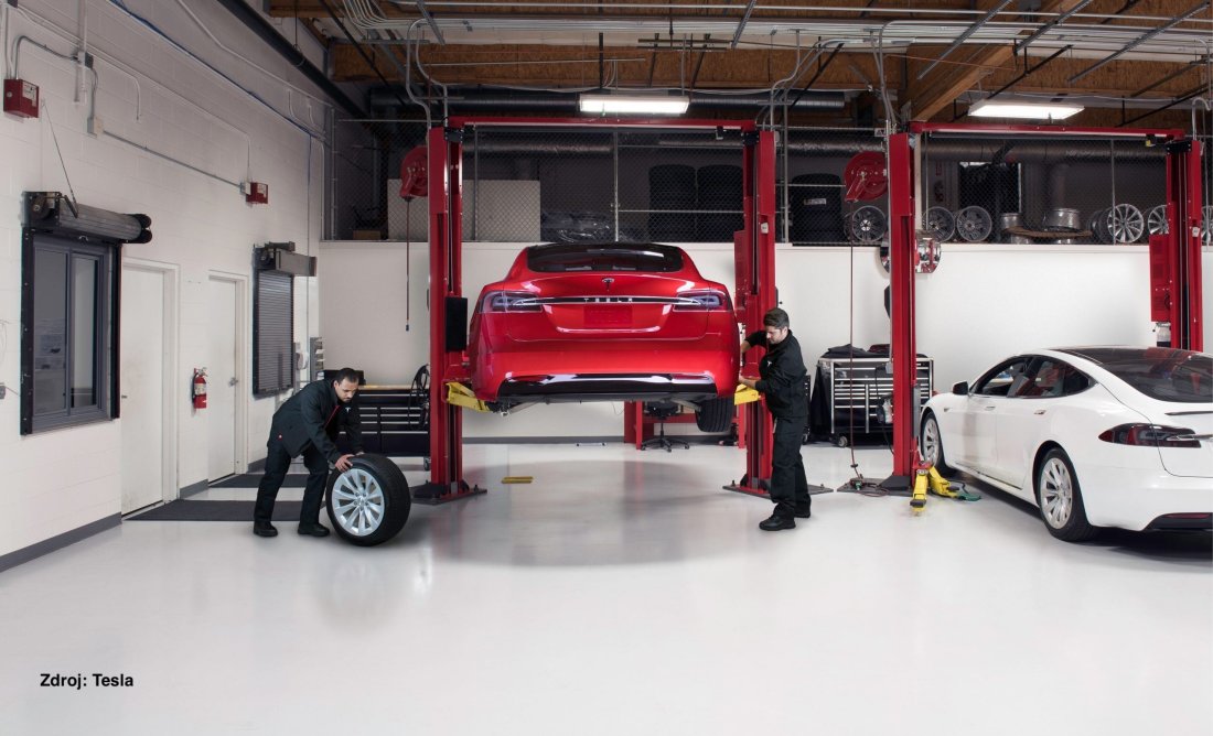 Tesla Servis 04.jpg