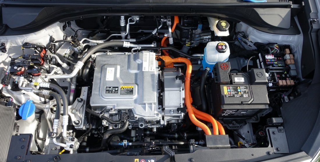 under_hood_eniro_2020.jpg