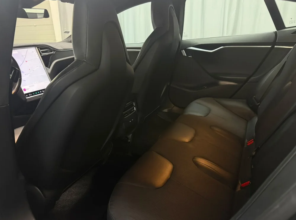 Tesla Model S 75D (2017) – Free Supercharging