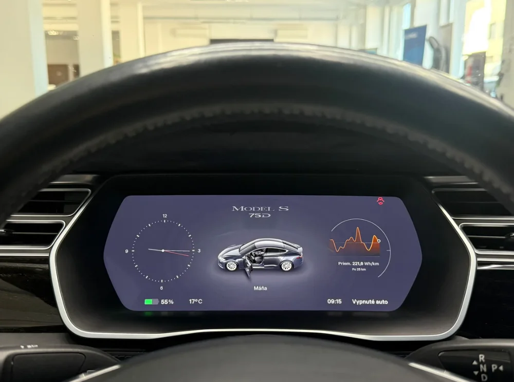 Tesla Model S 75D (2017) – Free Supercharging