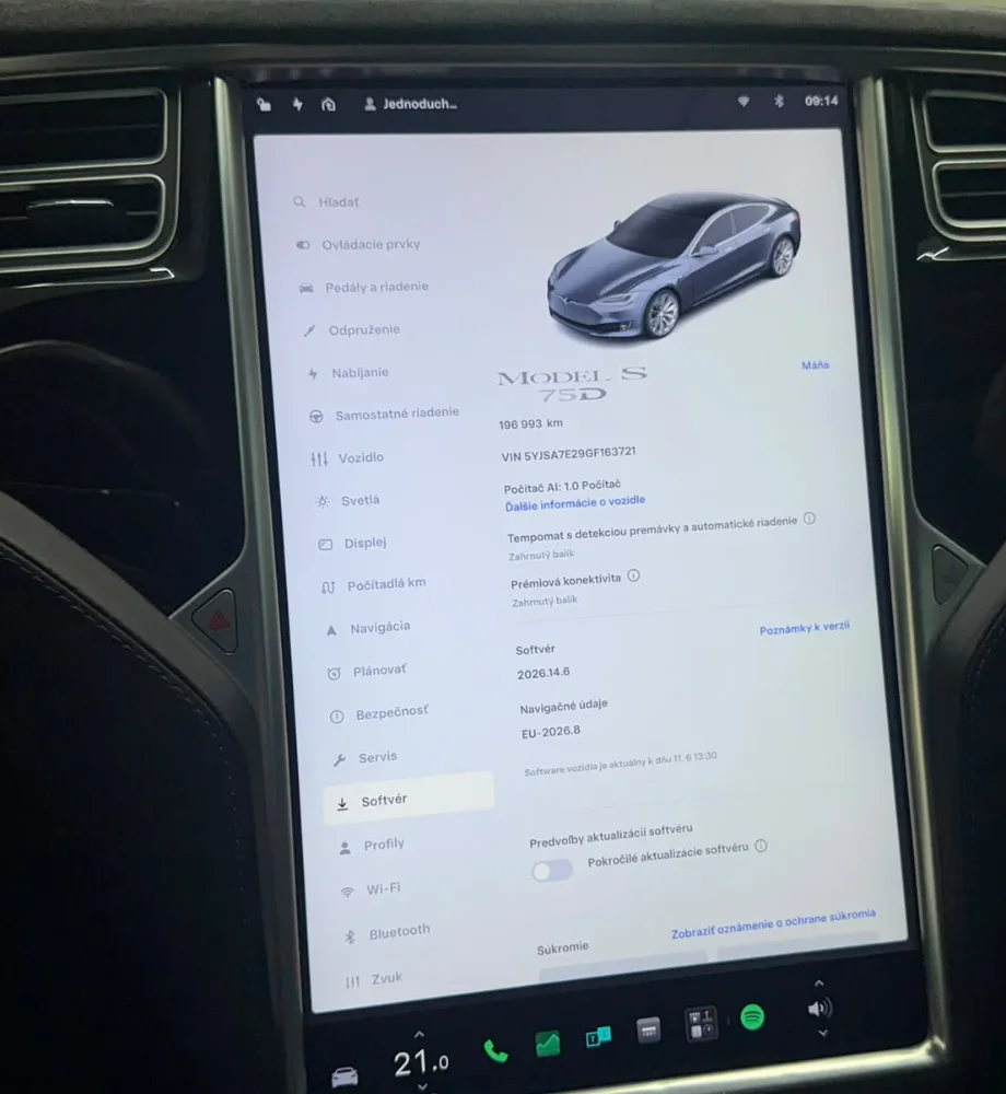 Tesla Model S 75D (2017) – Free Supercharging